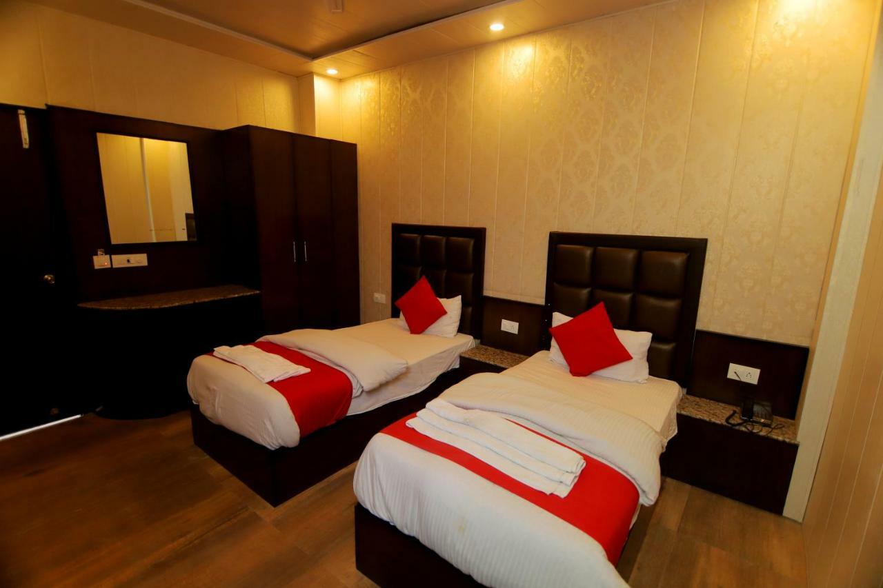 Hotel Sk International Ришикеш Экстерьер фото